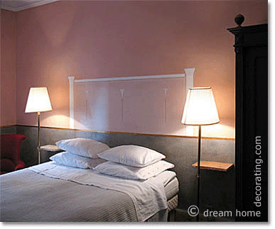 painted 'headboard' in a southern French bedroom