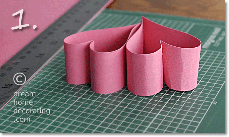 Valentines day craft idea: hearts made of paper strips