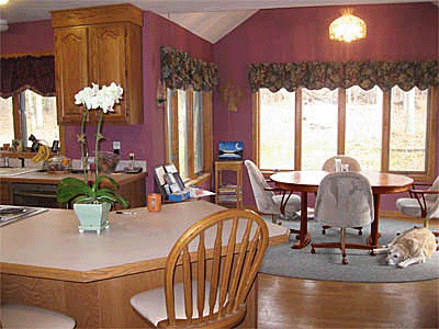 kitchen/dinette color scheme in oak and rose