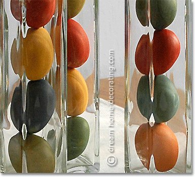 simple Easter egg centerpiece: hand-dyed Easter eggs in narrow glass vases