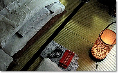 Japanese floor lantern with tatami mat and futon Japanese floor lantern with tatami mat and futon