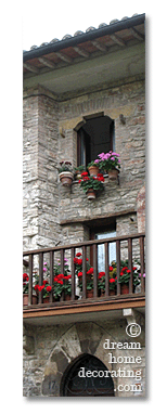 flower balcony in Assisi