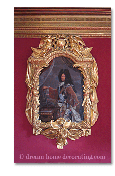 life-size Louis XIV gilt frame in Chenonceau castle